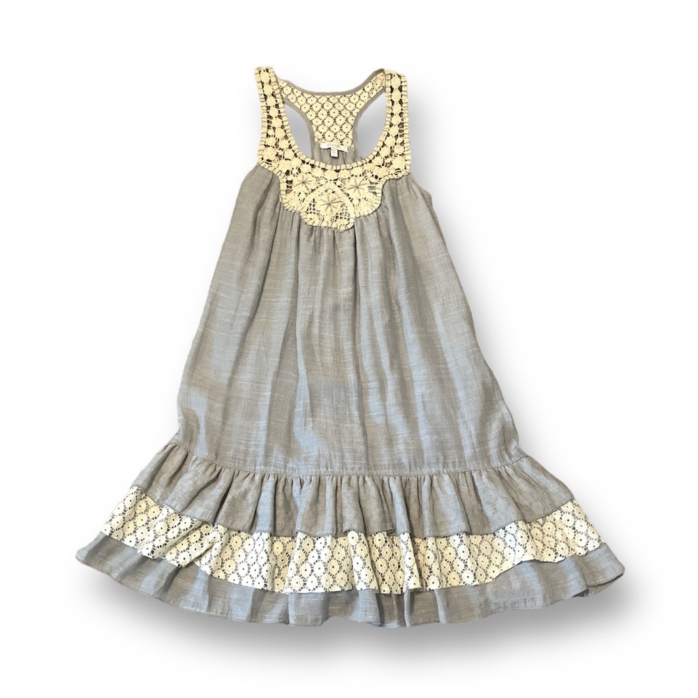 Delia’s Dress - Picture 4 of 10